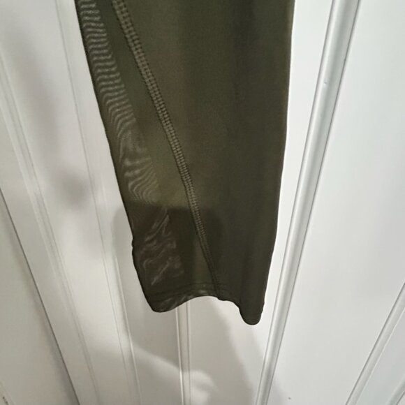 Women's Yoga Pants, Size Large - Picture 4 of 5